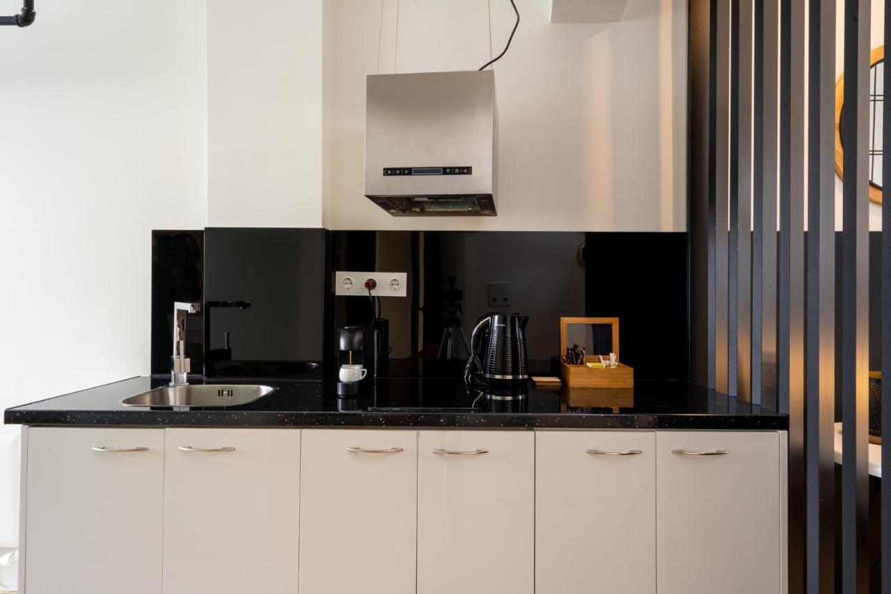 Dema Luxury Suites - Perikleous E8 雅典 外观 照片