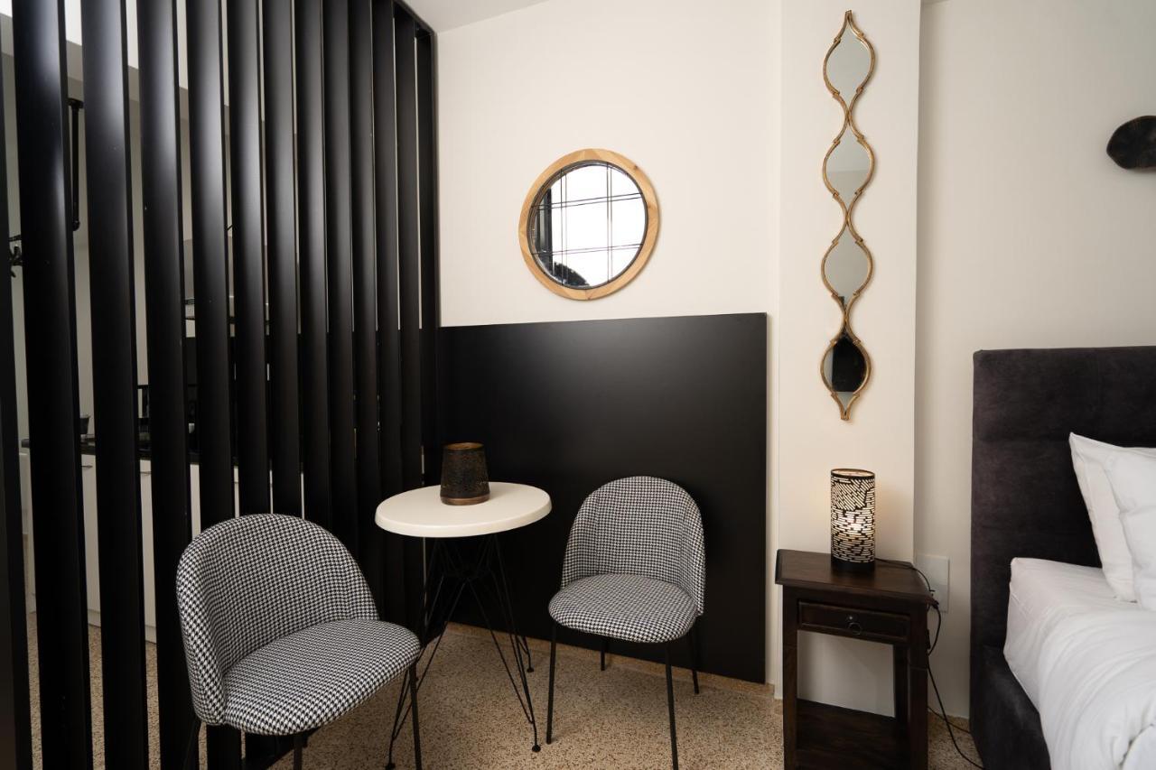 Dema Luxury Suites - Perikleous E8 雅典 外观 照片