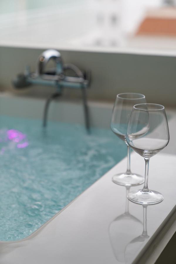 Dema Luxury Suites - Perikleous E8 雅典 外观 照片